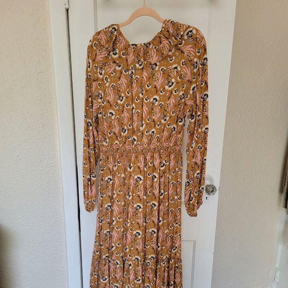 Universal Thread Boho Ruffled Dress - Picture 6 of 8